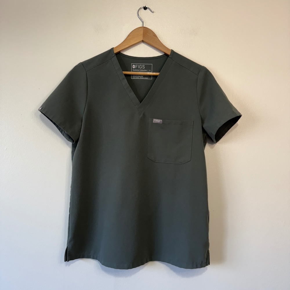 FIGS Catarina Technical Collection Scrub Top V Neck Gray Size S FW1000